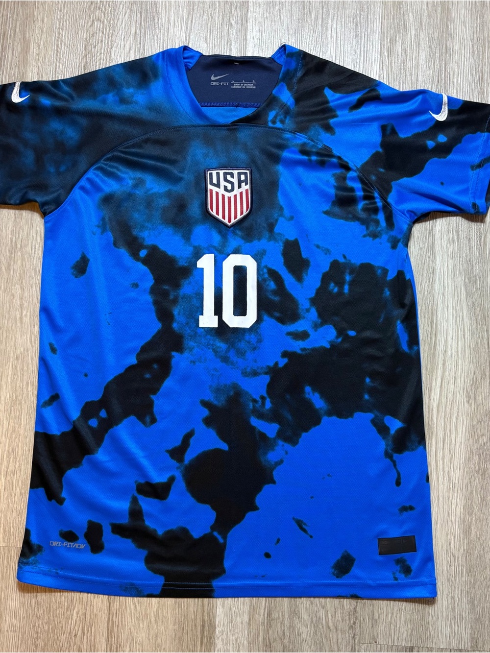 Nike Men’s Blue and Black USA #10 Soccer Jersey